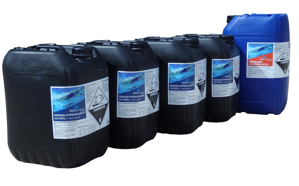 Auto Dosing Chemical Kit ( 4 Chlorine with Additives, 1 Acid - About 6 Months Supply)