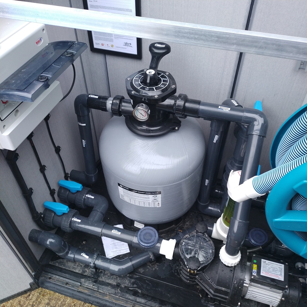 Fixed Price - Media Filter Change For 450mm from Glass (Includes Glass Replacment)