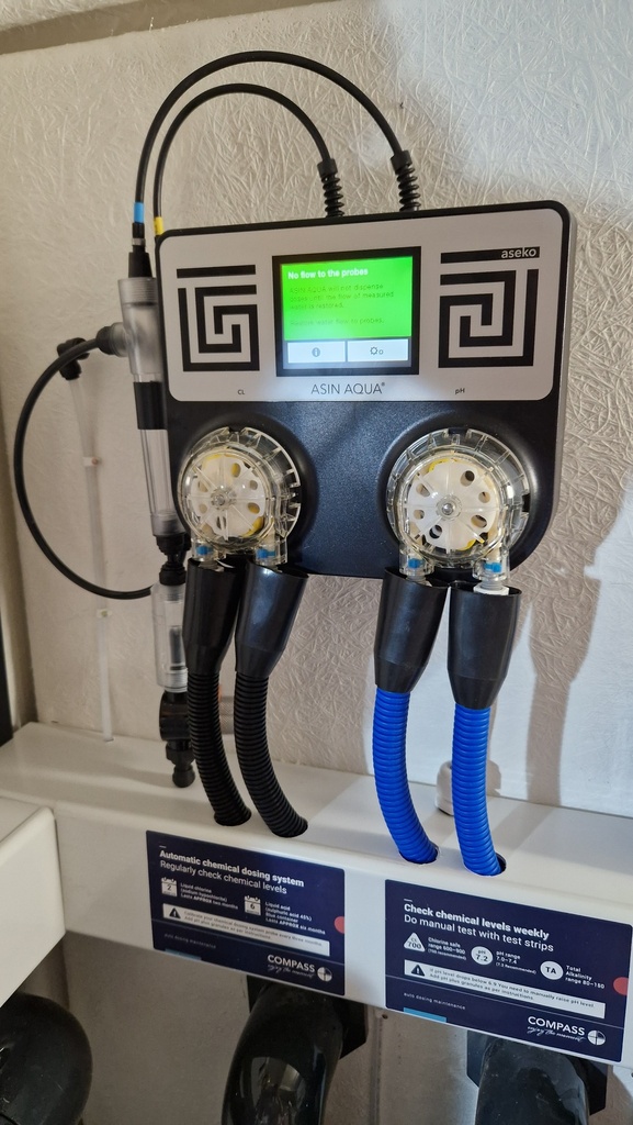Compass Ceramic Pools - Touchscreen AutoDosing PH & Chlorine